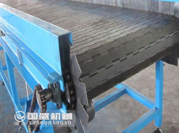 鏈板式輸送機(jī)簡圖 鏈板式輸送機(jī)簡圖