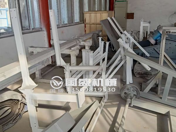 新鄉各種規格皮帶輸送機 新鄉各種規格皮帶輸送機